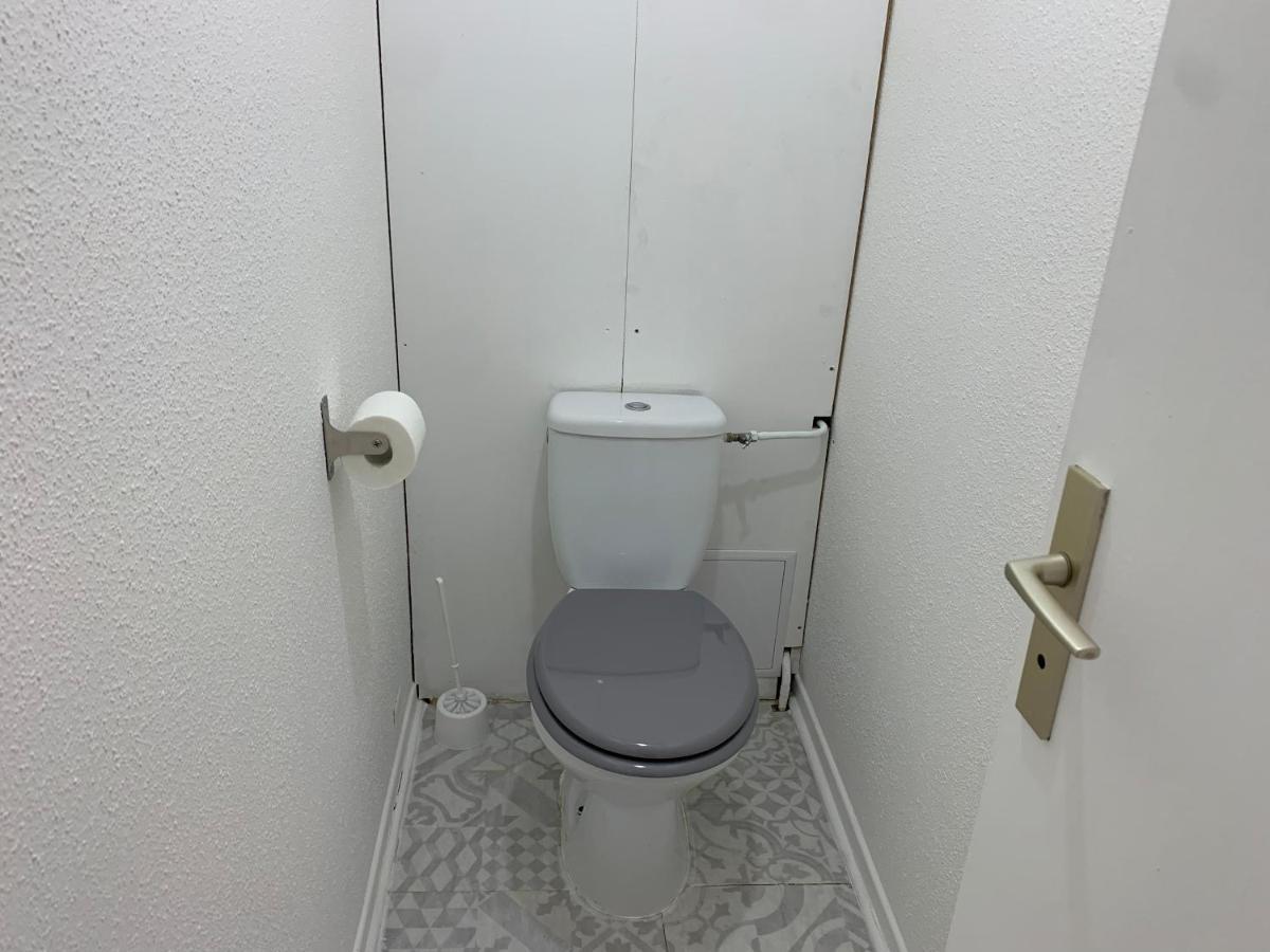 Appartement 2Eme Etage 42M2 Hyper Centre Ville / Parking Gratuit Риом Экстерьер фото